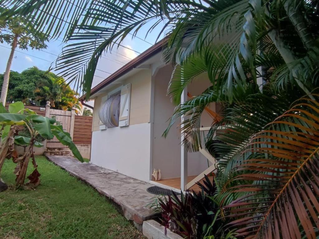 Gite Ti Papiyon Bouillante Exterior foto